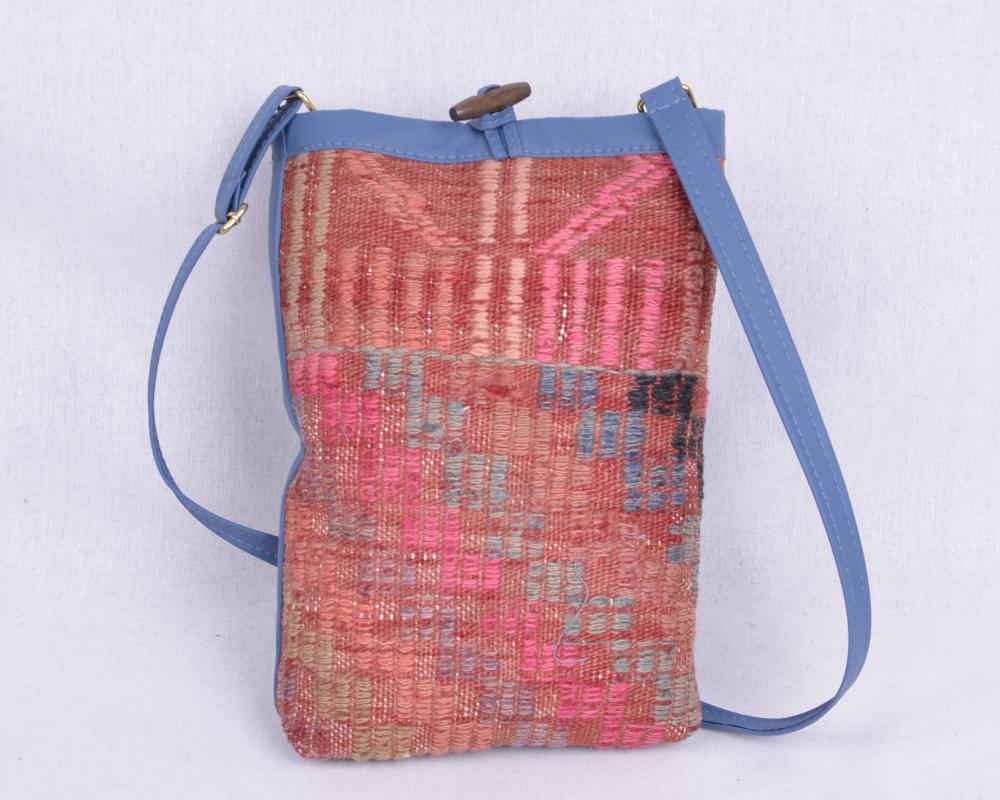 Kilim%20Çanta%20Dokuma%20Çapraz%20Omuz%20Çantası