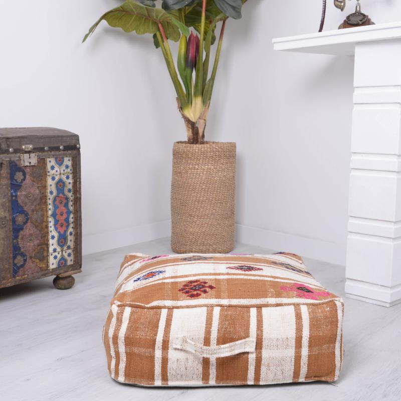 El Dokuma  Kilim Puf Yer Minderi