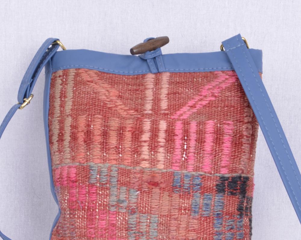 Kilim%20Çanta%20Dokuma%20Çapraz%20Omuz%20Çantası