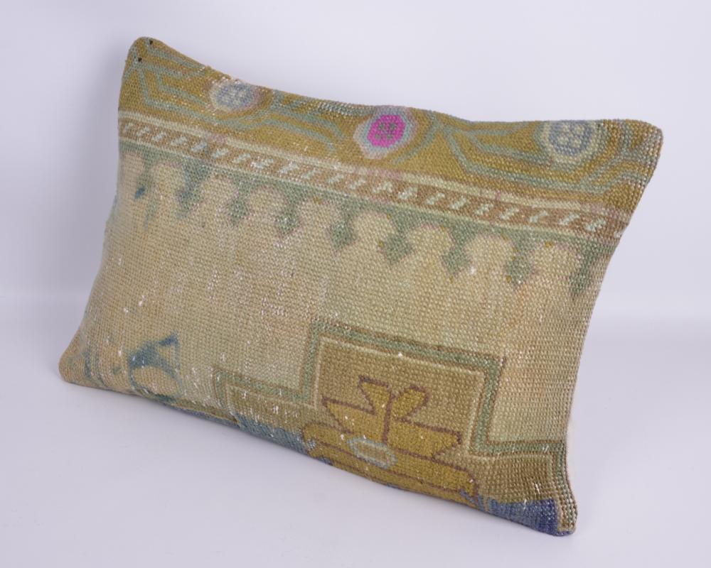 Yün Halı Yastık Kılıfı