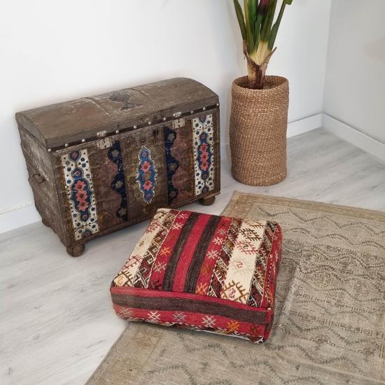 Kilim Puf Yer Minderi