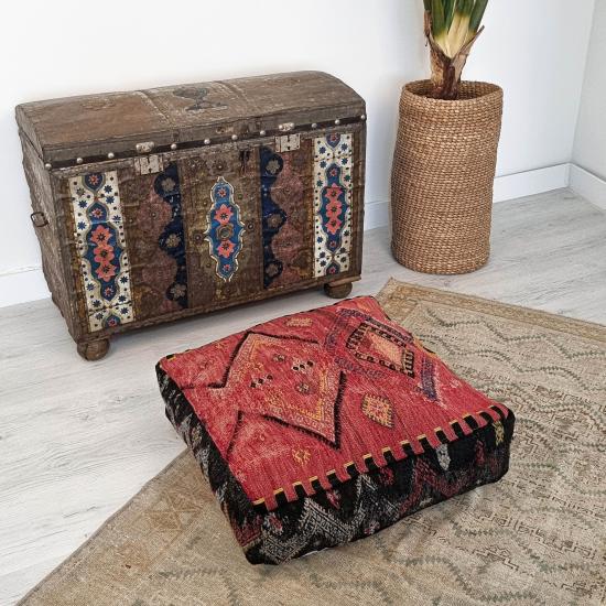 Kilim Puf Yer Minderi