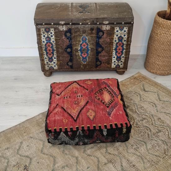 Kilim Puf Yer Minderi