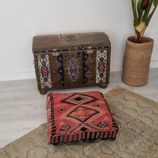 Kilim Puf Yer Minderi